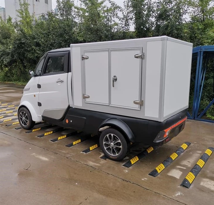 Runhorse dostava električnih vozila J2-P