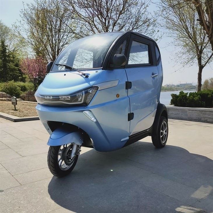 Runhorse New Energy Three-wheel Electric Vehicle For Passenger Runhorse New Energy Three-wheel Electric Vehicle For Passenger